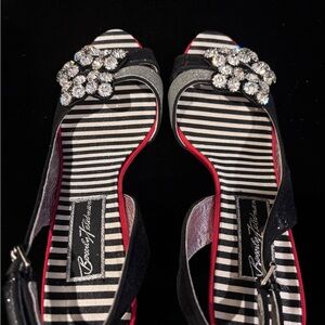 Beverly Feldman rhinestone cluster red/black sling backs